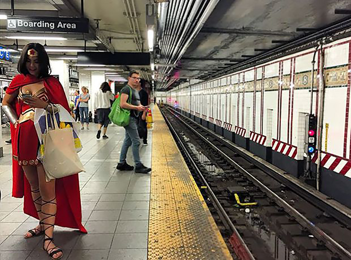 23 WTF Sights That Can Come Only From The Subway