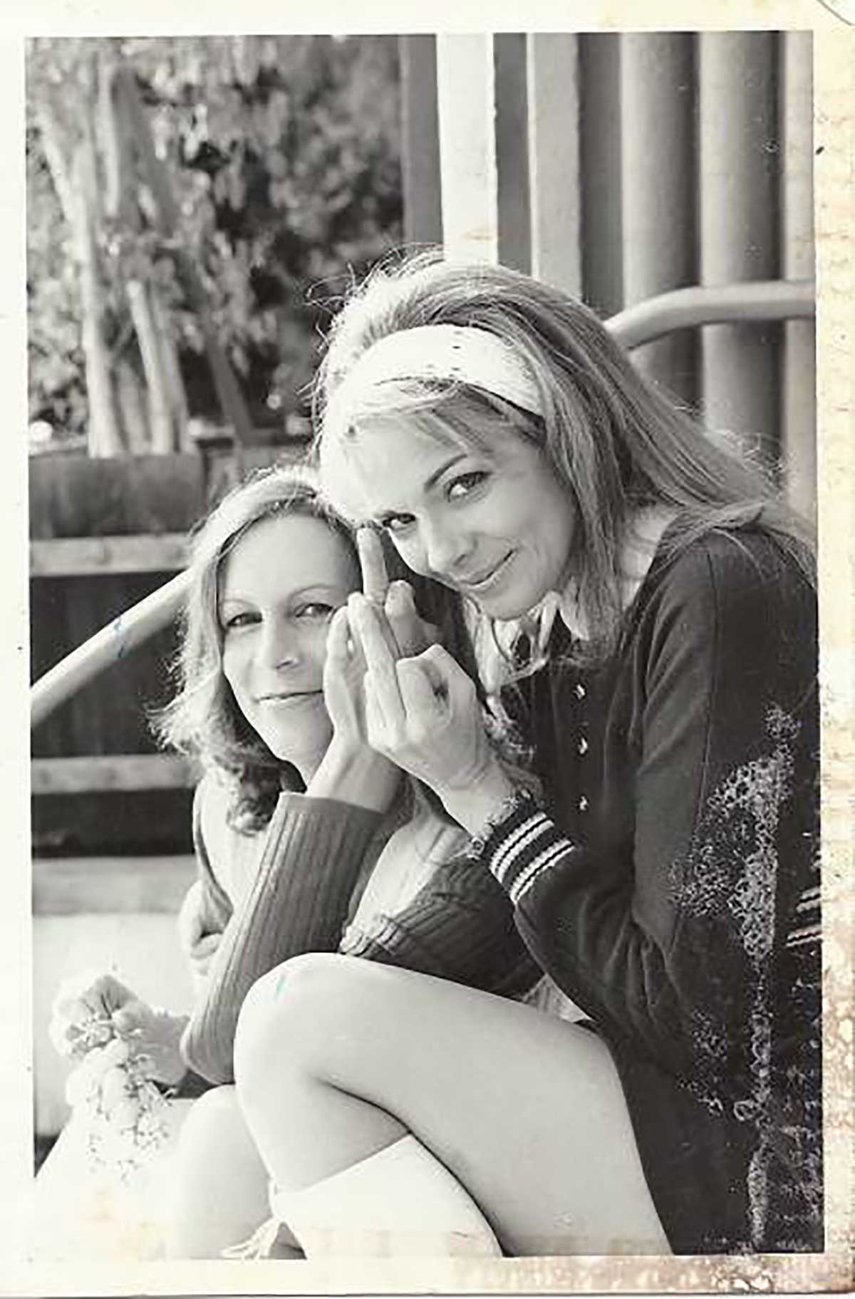 Jamie Lee Curtis and Kim Cattrall flipping the bird on the set of The Heidi Chronicles (1995).