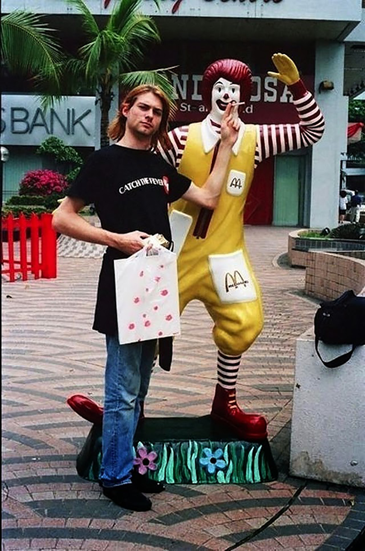 Kurt Cobain messing around in Singapore in 1992.