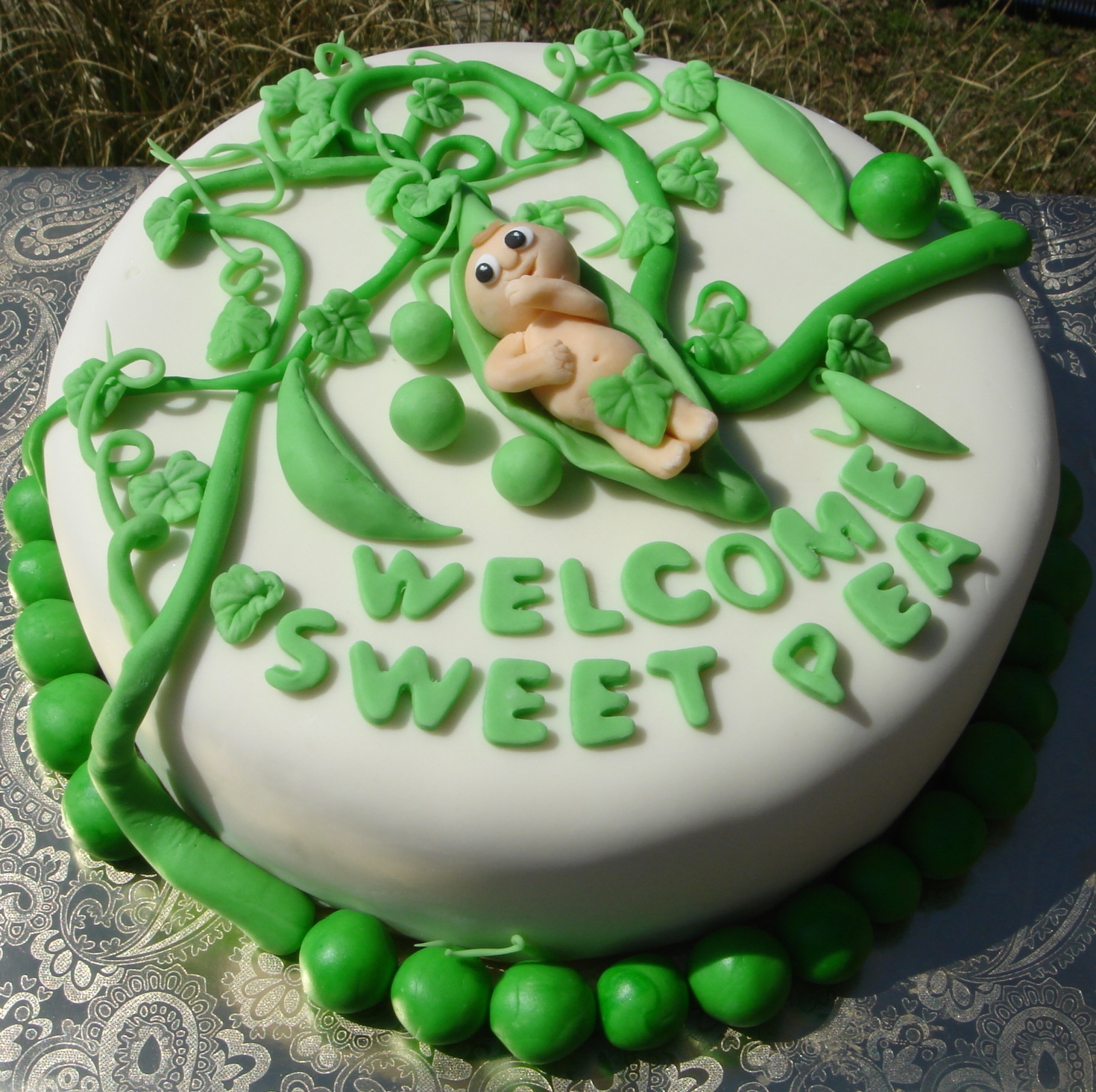 sweetpea baby cake
