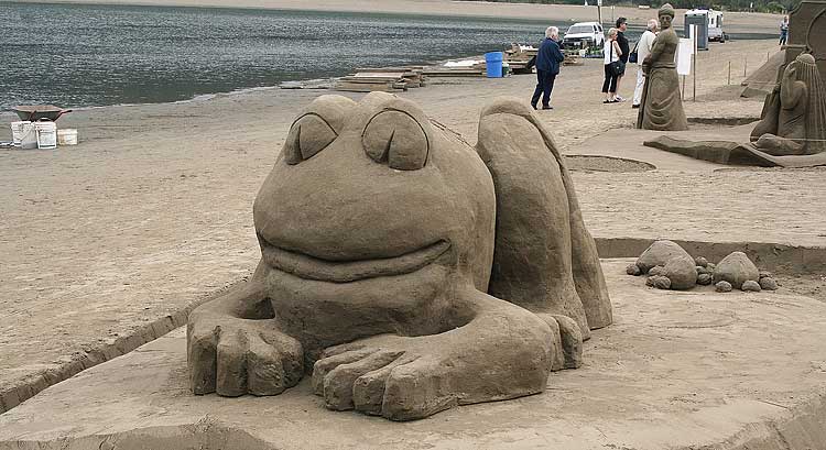 Awesome Sand Sculptures