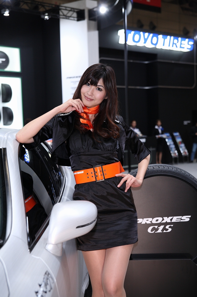 2010 Tokyo Auto Salon Girls