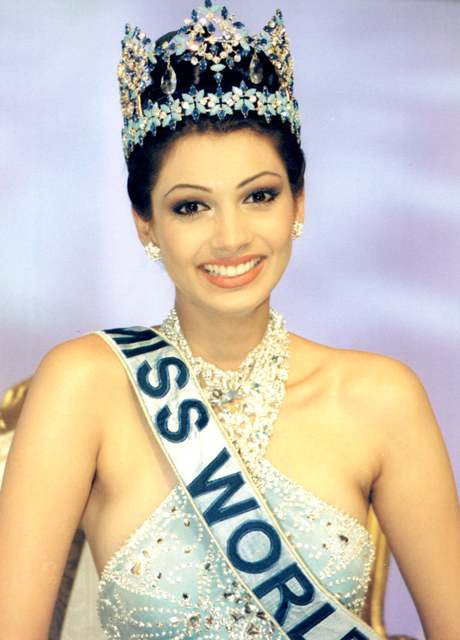 1999 - Yukta Mookhey - INDIA
