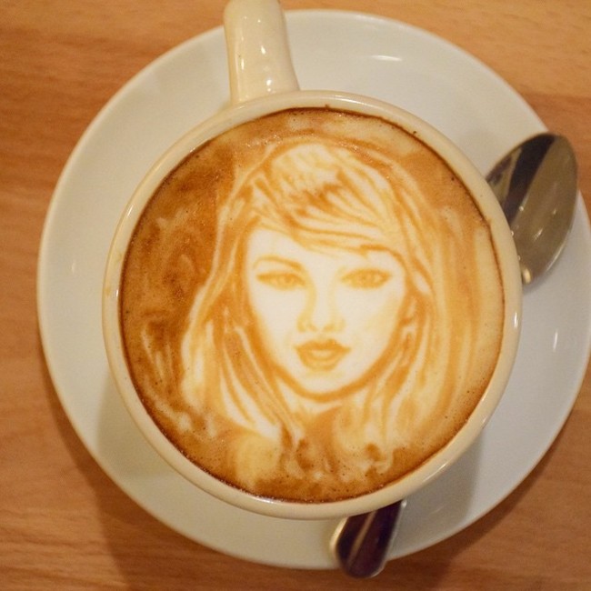 Taylor Swift - Latte