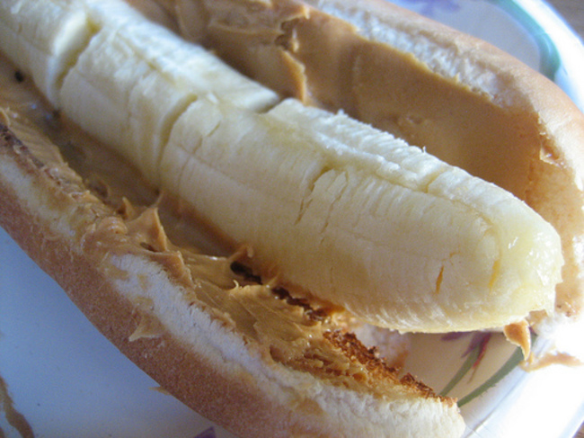 The hot dog version of peanut butter and banana toast requires zero slicing and can be held in one hand while searching for your keys.