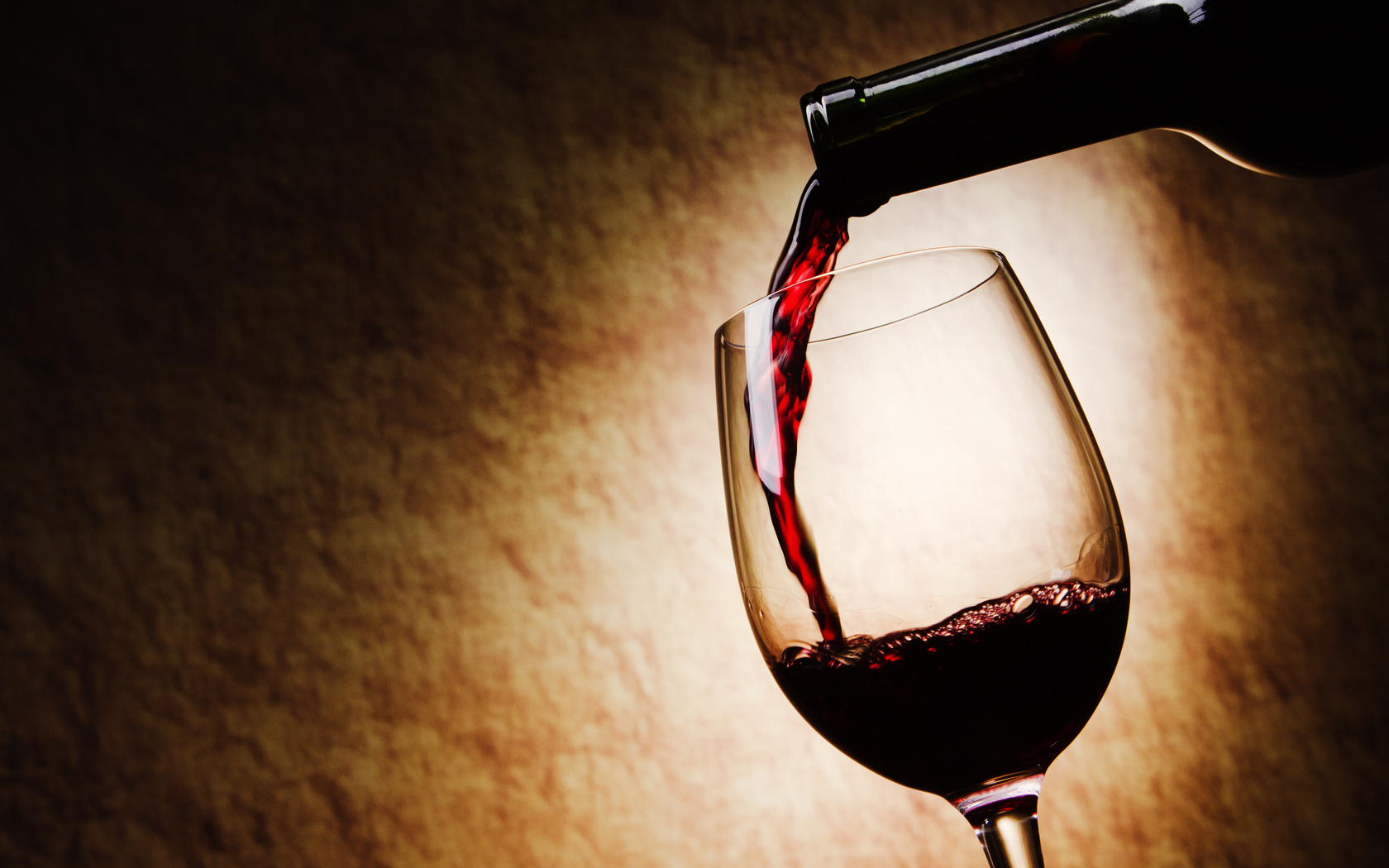 Ancient Egyptian kings avoided wine because of its resemblance to blood.