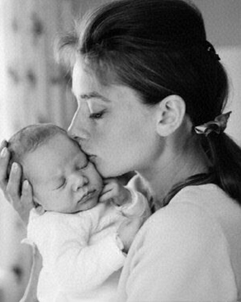 Audrey Hepburn with her son. 1960.