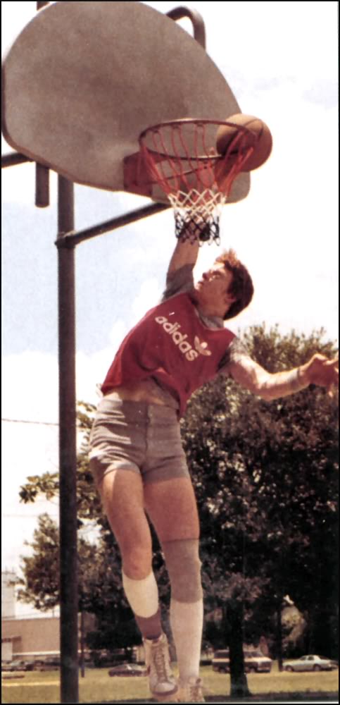 Pre-WWE Undertaker playing basketball in the mid 80s.