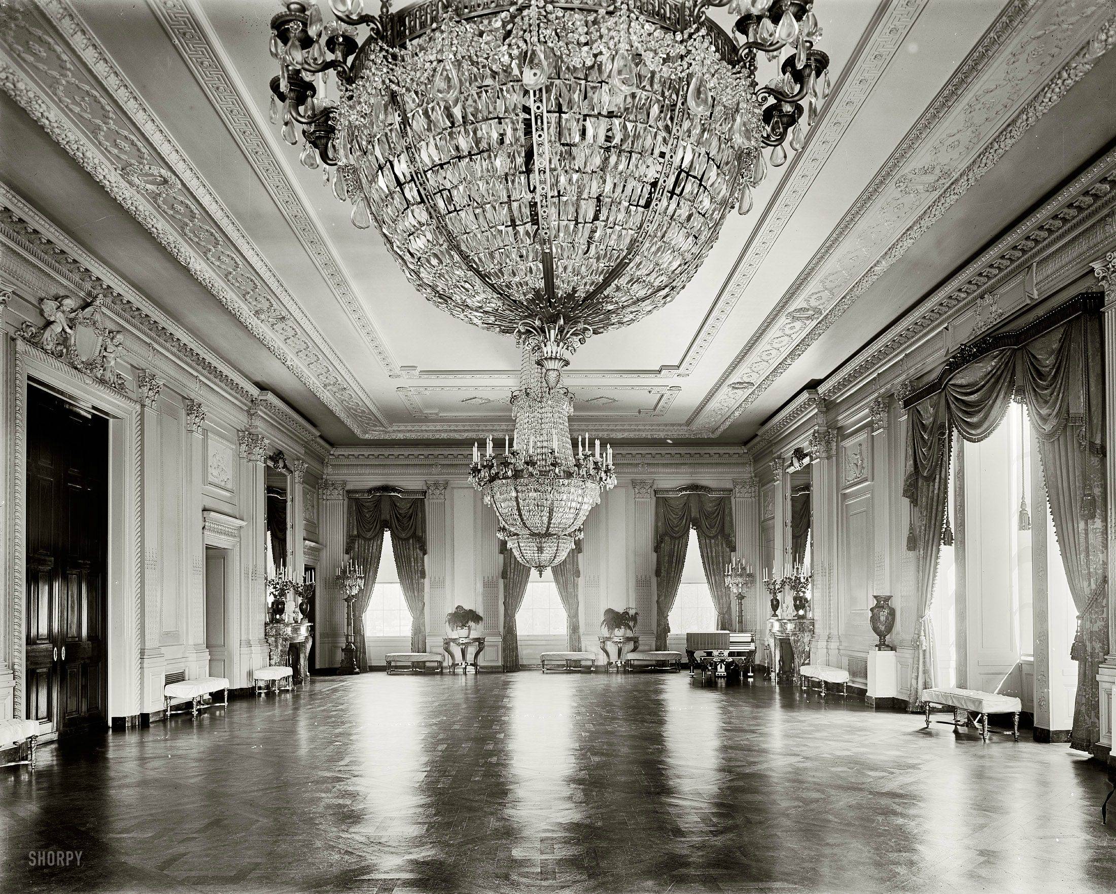East Room of the White House in 1910.