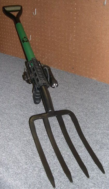 Tactical pitchfork with optional nightvision