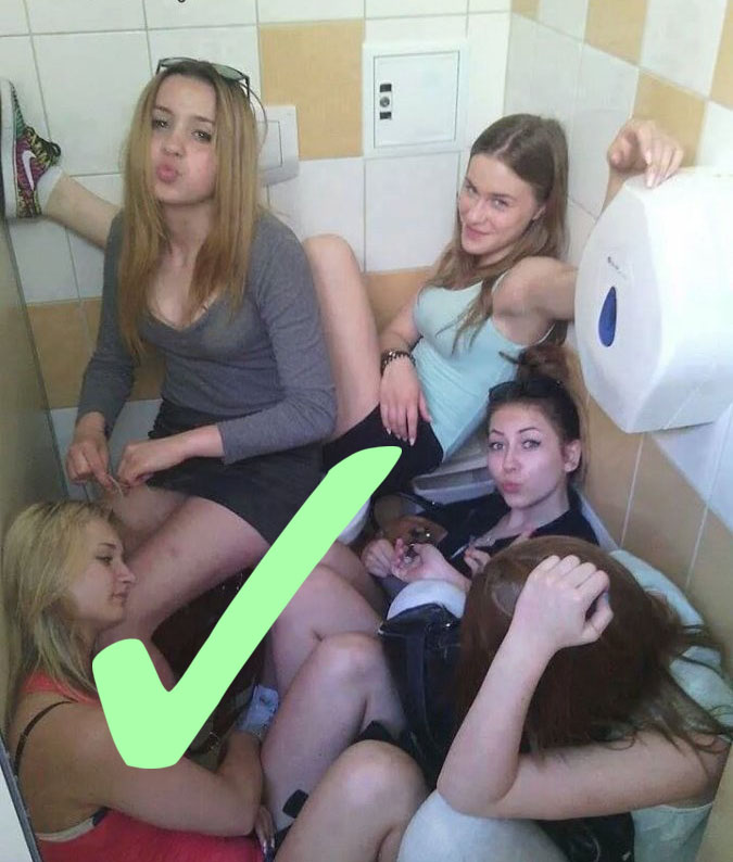 Girls going to the toilet in a group? No problem.