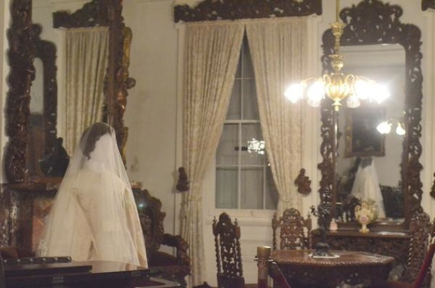 The Baker Museum Wedding Dress -  the Baker mansion was turned into a museum 

and a wedding dress was placed inside Anna Baker's bedroom. People claim to 

have saw the wedding dress not only move, but sway.