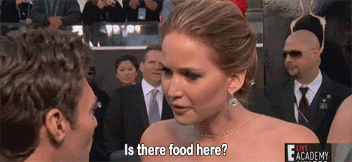 jennifer lawrence food gif - Is there food here? Live E Academy