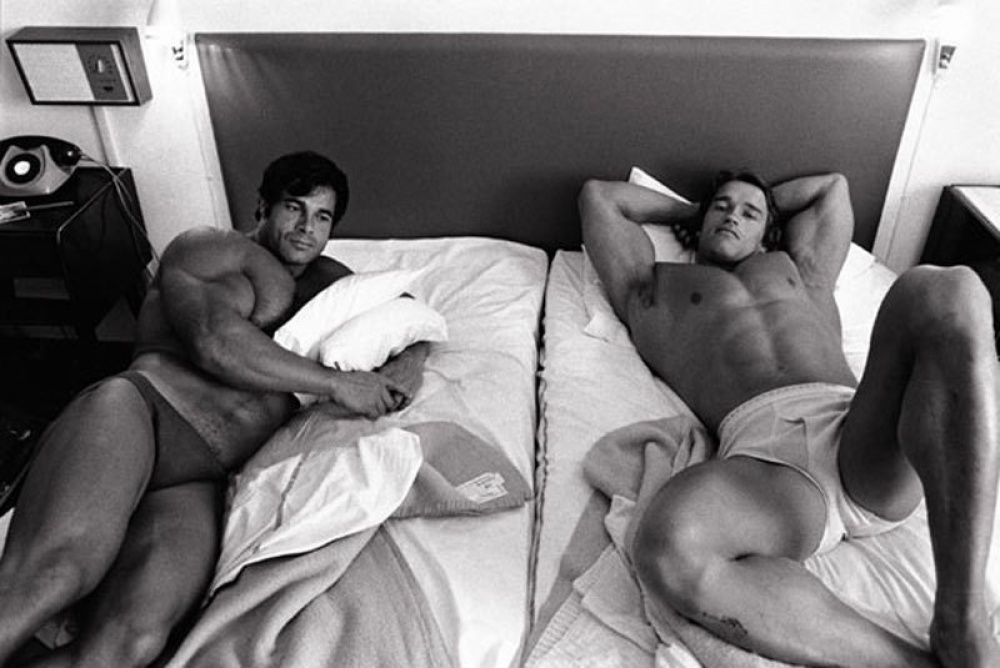 Arnold Schwarzenegger and Franco Columbu sharing a bed. (1970's).