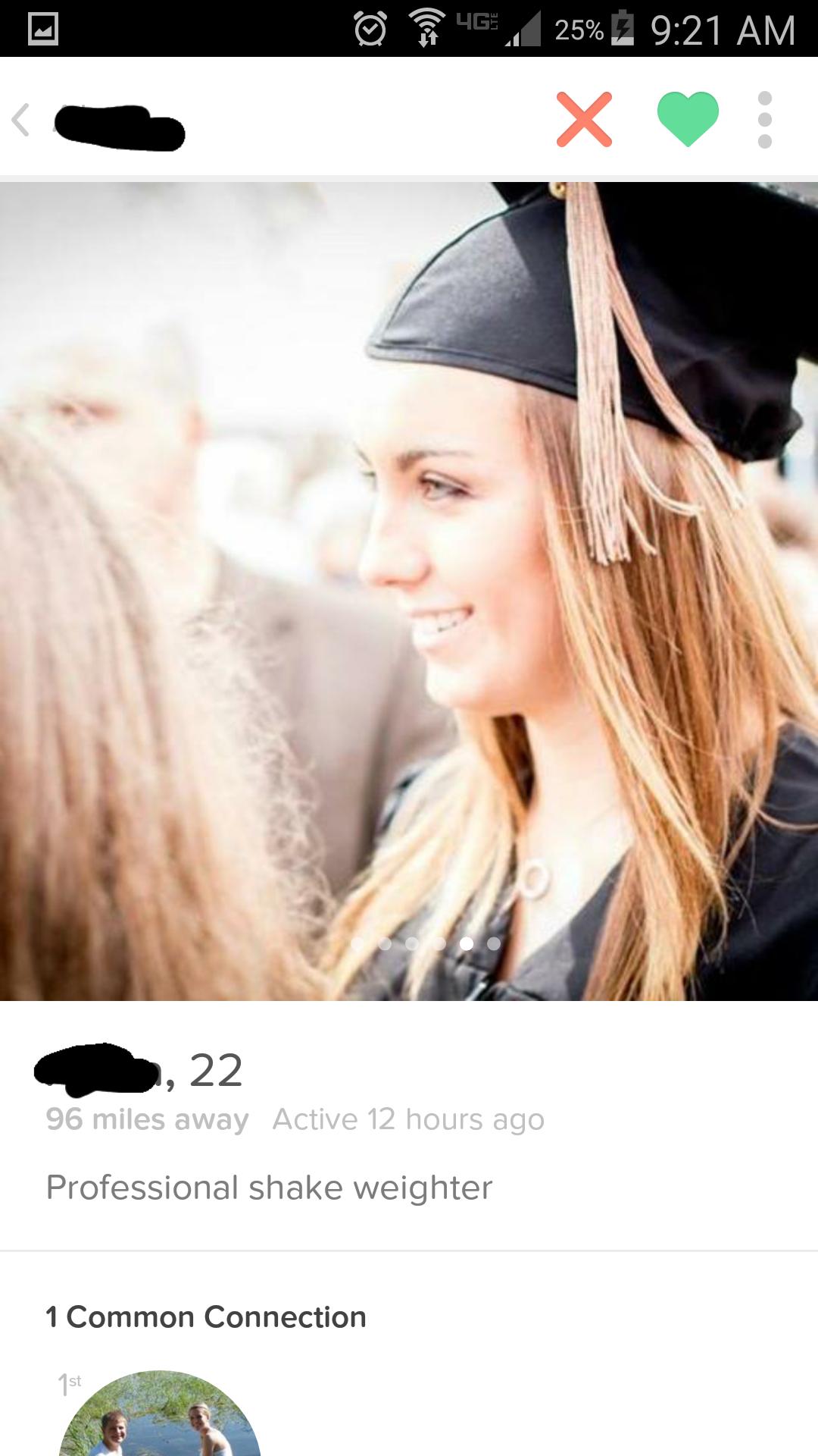 21 Girls on Tinder Who Will Make You Say 'WTF?'