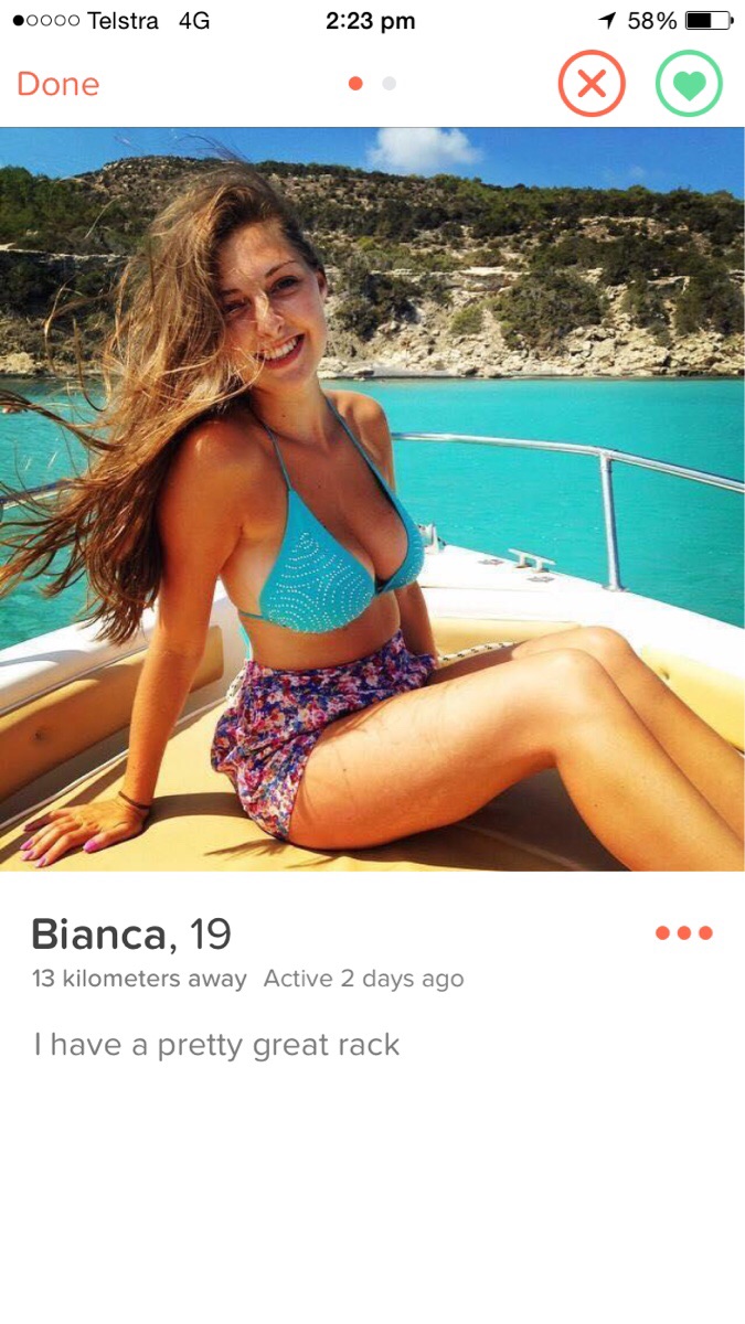 21 Girls on Tinder Who Will Make You Say 'WTF?'