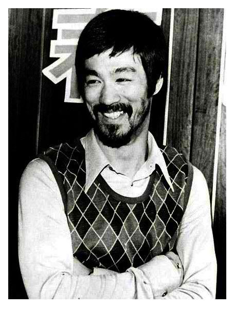 Bruce Lee showing what no shave November is about in late 1960s.
