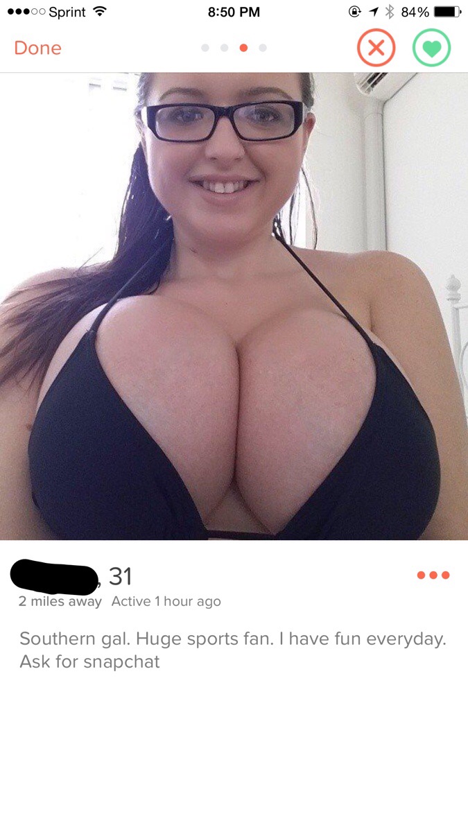 18 Tinder Profiles That Are Truly "WTF"