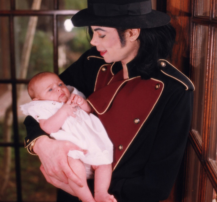 Remember when Michael Jackson's first child was born and the media 

went crazy about it?