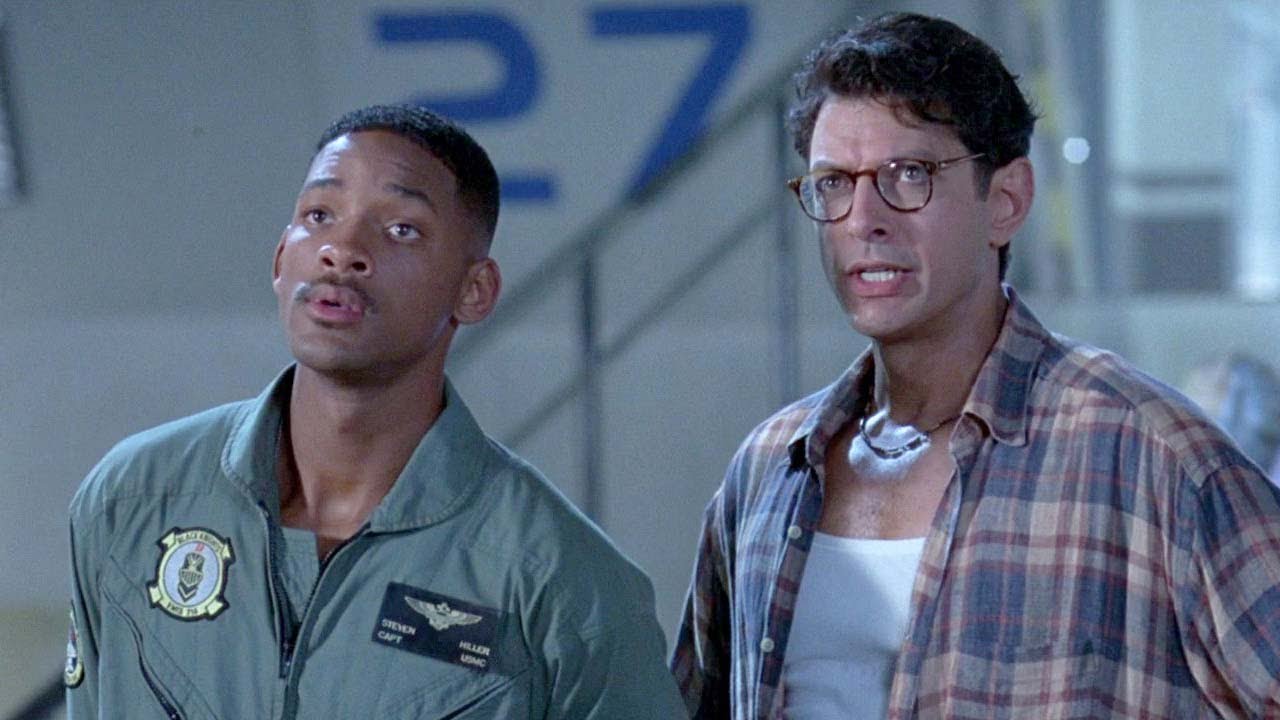 Will Smith and Jeff Goldblum saved the planet from the aliens 20 

years ago.