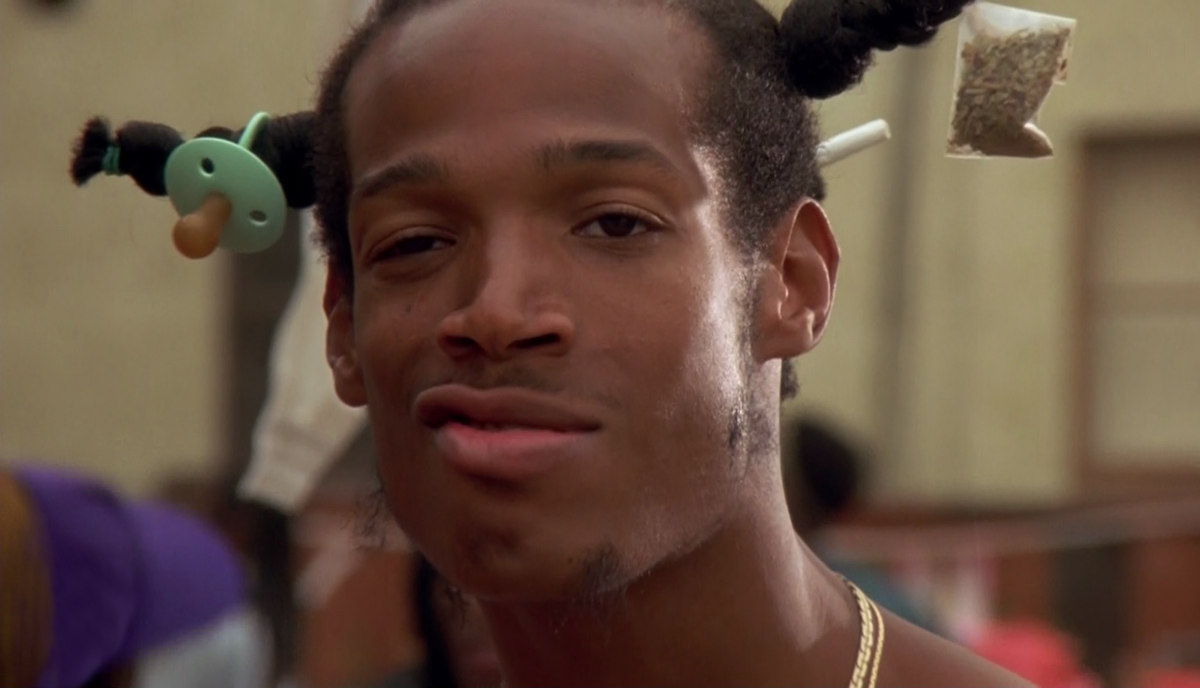 Marlon Wayans was originally cast as Robin in Batman Returns & Batman Forever and even paid for the role despite not actually appearing in either film.