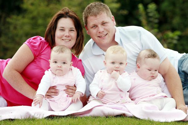 Hannah Kersey is a woman with two wombs who gave birth to triplets.