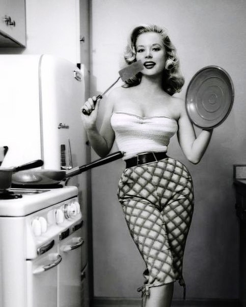 An American model Betty Brosmer, 1959.