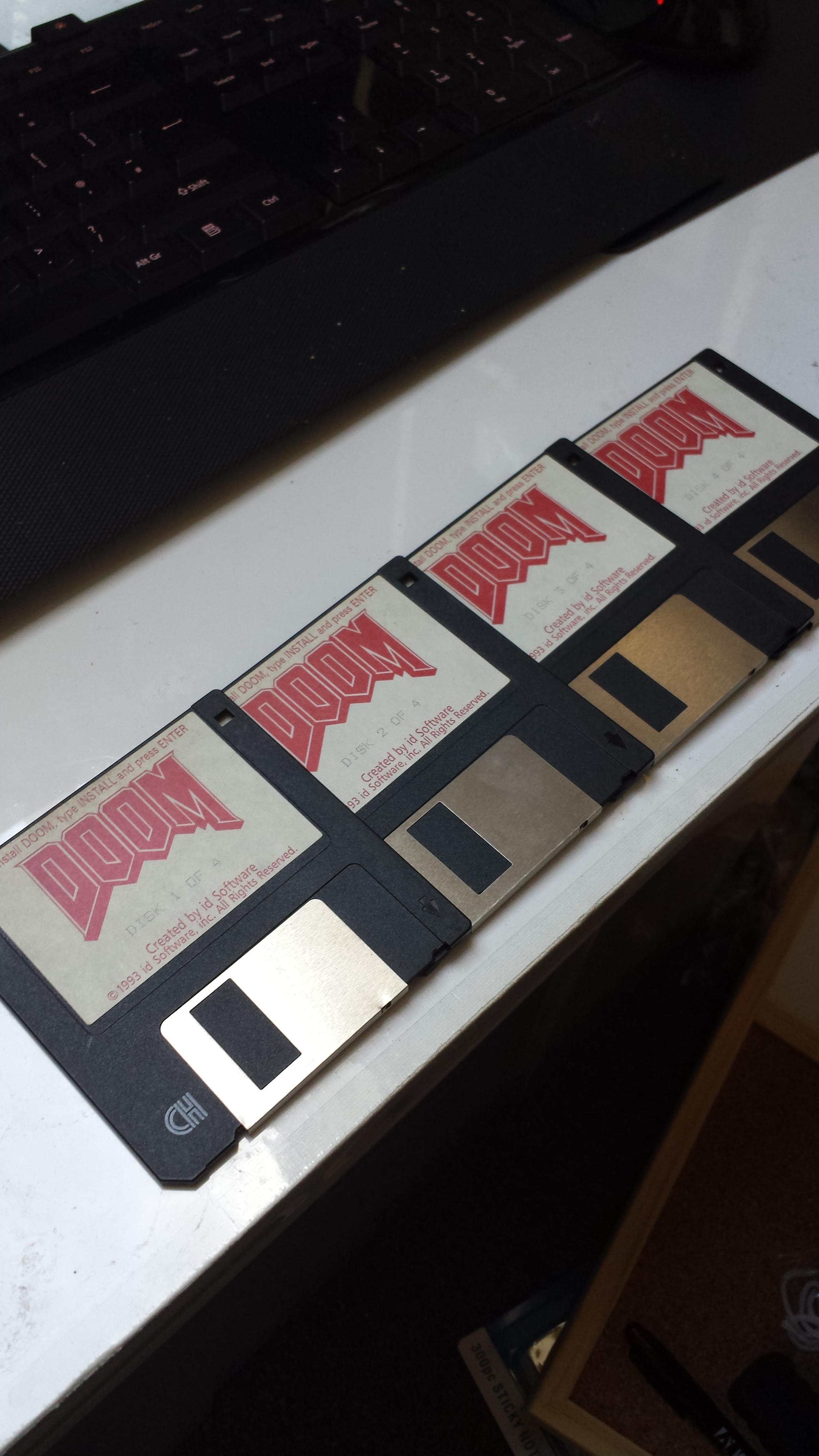 floppy disk - Uu