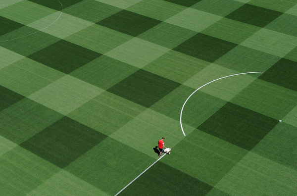 oddly satisfying  - emirates stadium pitch