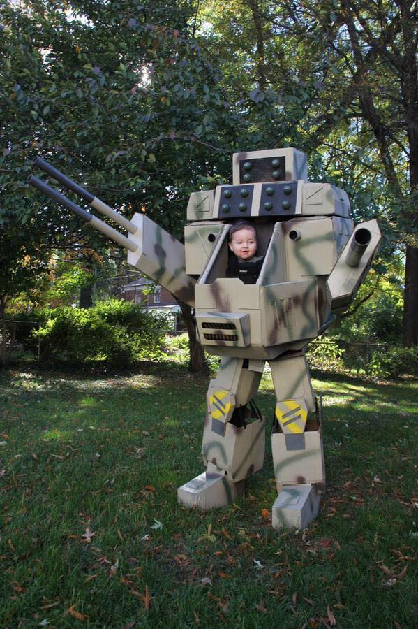 Awesome Dad Builds a Mech Costume For His Baby