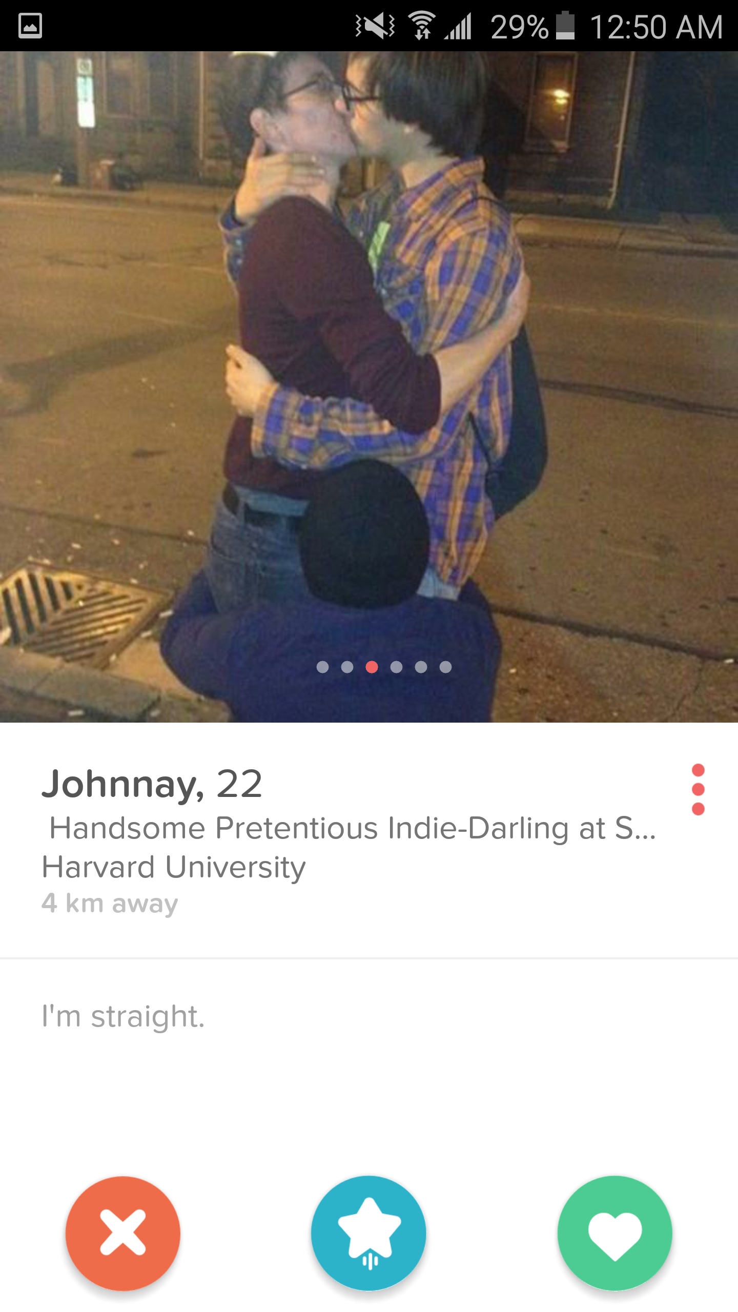 fucking girls from tinder - N . 29%. Johnnay, 22 Handsome Pretentious Indie Darling at S... Harvard University 4.km away I'm straight