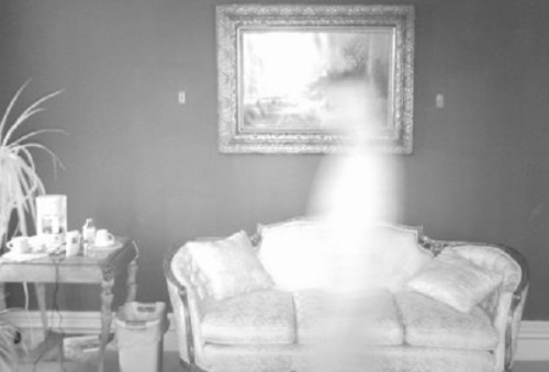 27 Scary Pics and Paranormal Photos