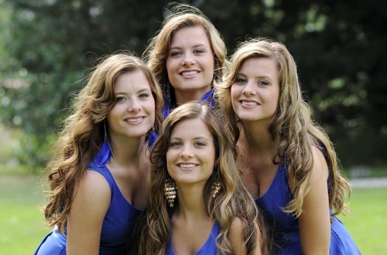 Genetics win: beautiful quadruplets from Netherlands.