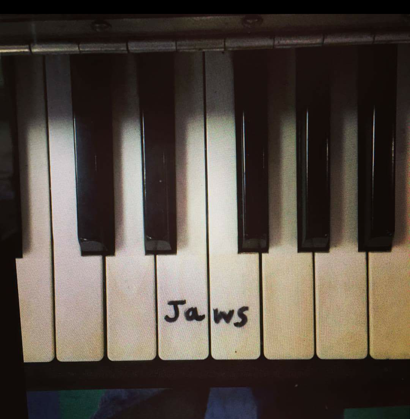 digital piano - Jaws