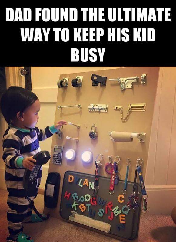 ultimate way to keep your kid busy - Dad Found The Ultimate Way To Keep His Kid Busy D Lan Haso Kot