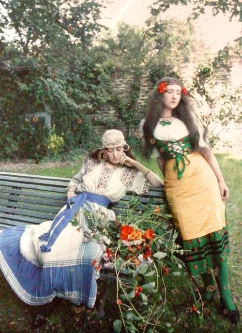 Bohemian women, 1910.