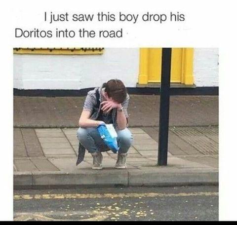 omg i just saw this boy drop his doritos into the road - I just saw this boy drop his Doritos into the road