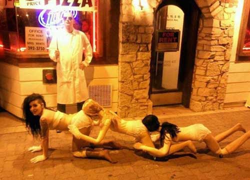 human centipede halloween costume - Pricellhu Mon