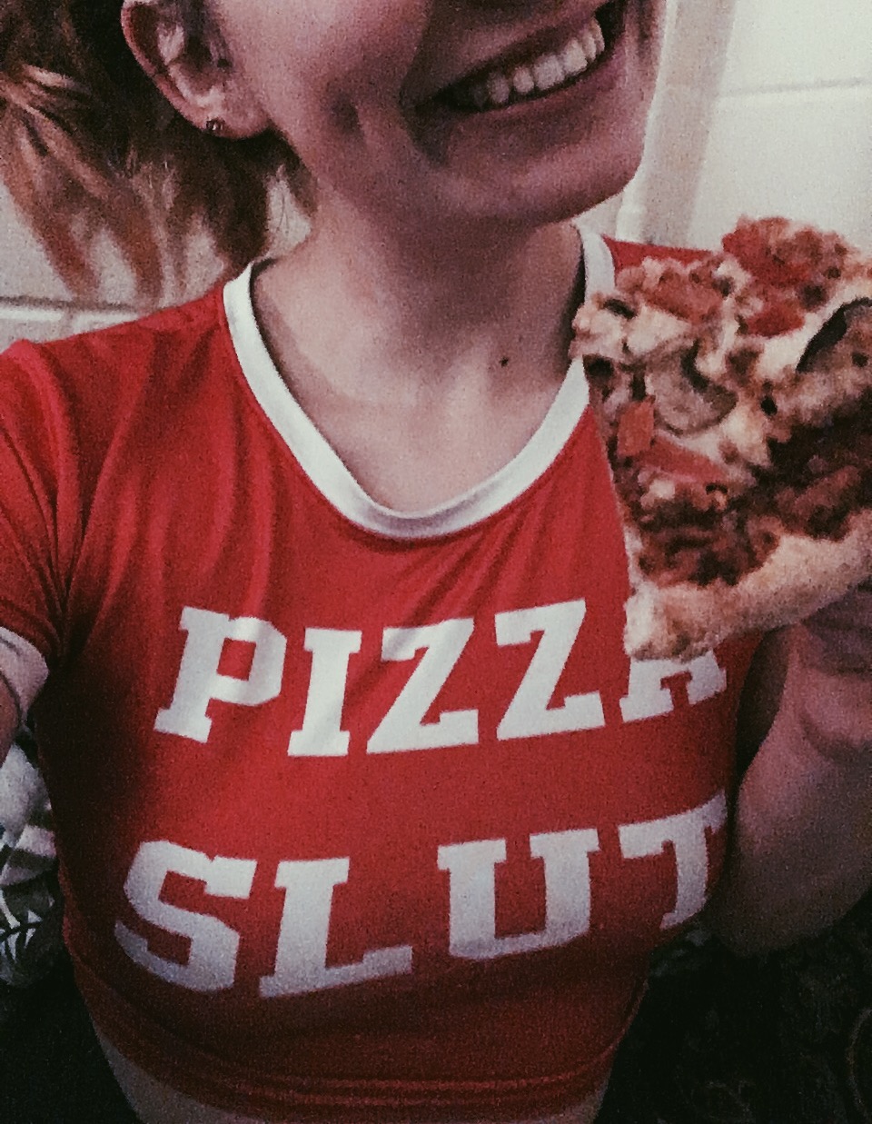 t shirt - Pizza > Slut