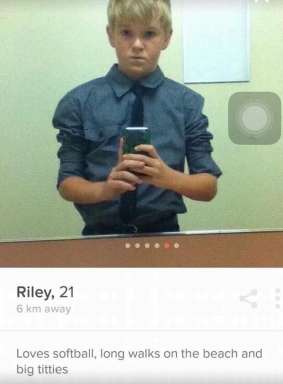 riley 21 - Riley, 21 6 km away Loves softball, long walks on the beach and big titties