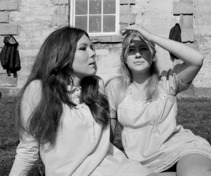 Helen Mirren and Judi Dench hanging out in 1968