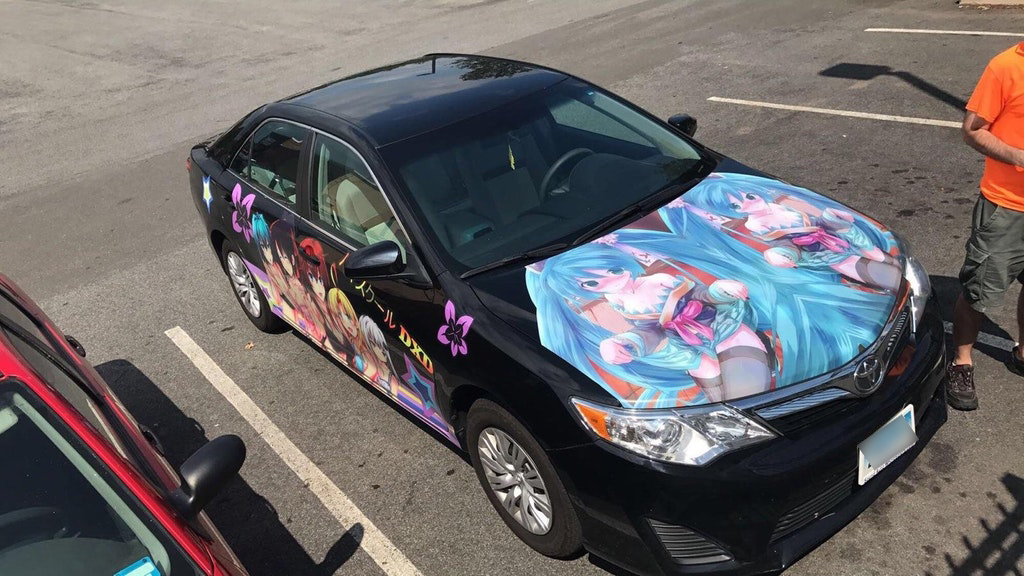 Cringe mural on a car