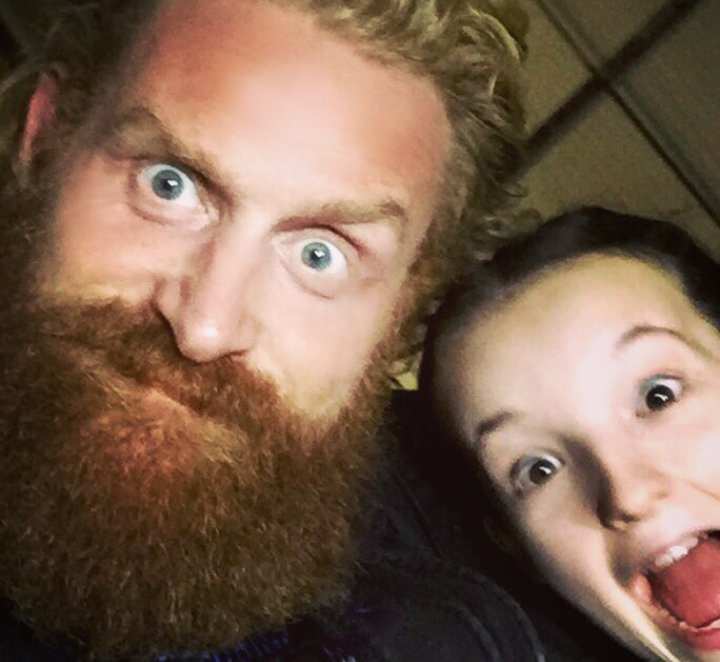 Cool pic of characters from Game of Thrones goofing off to the camera