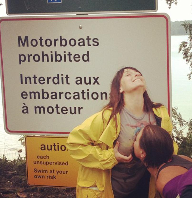 motorboat meme - Motorboats prohibited Interdit aux embarcation moteur autio each unsupervised Swim at your own risk