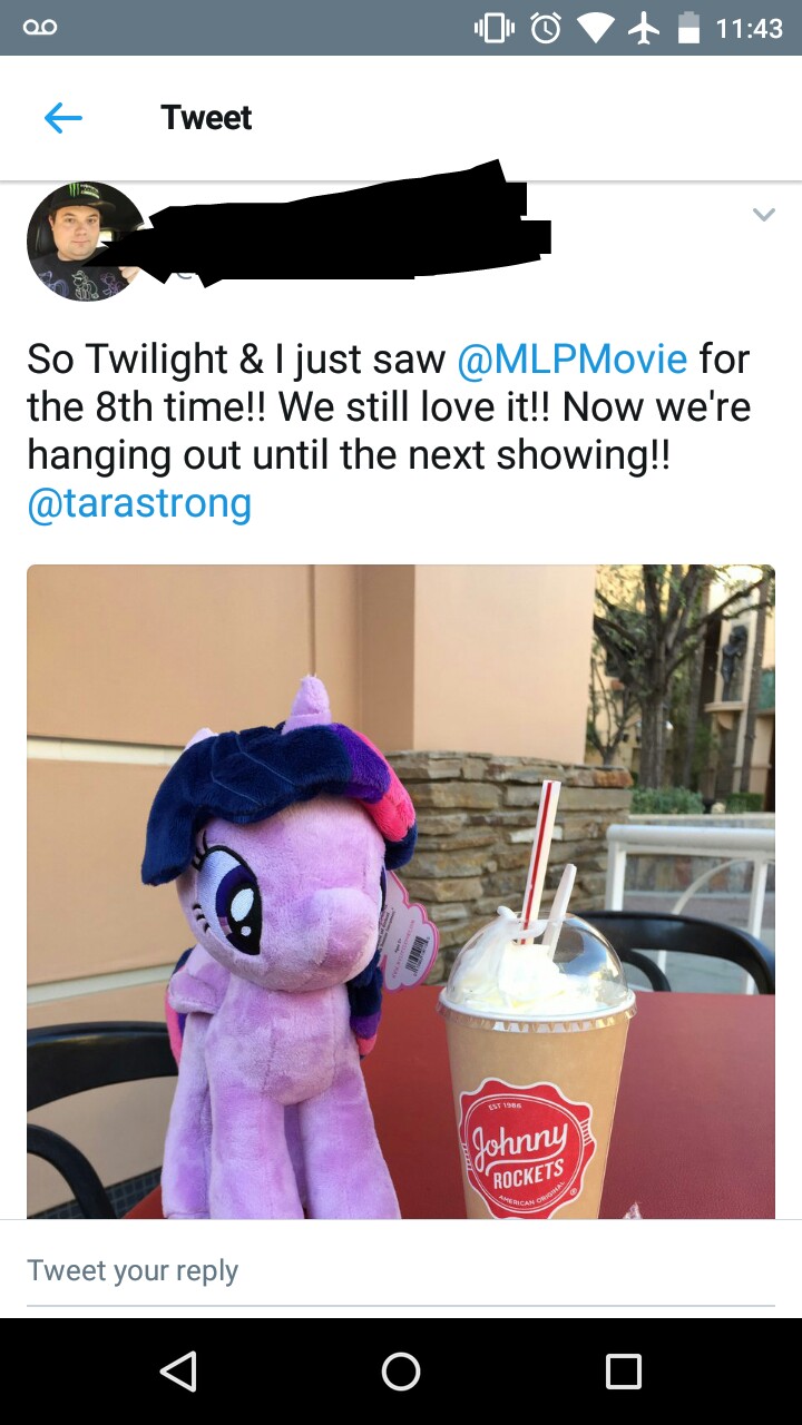plush - 00 00 Tweet So Twilight & I just saw for the 8th time!! We still love it!! Now we're hanging out until the next showing!! Johnny Rockets Tweet your O 0 0