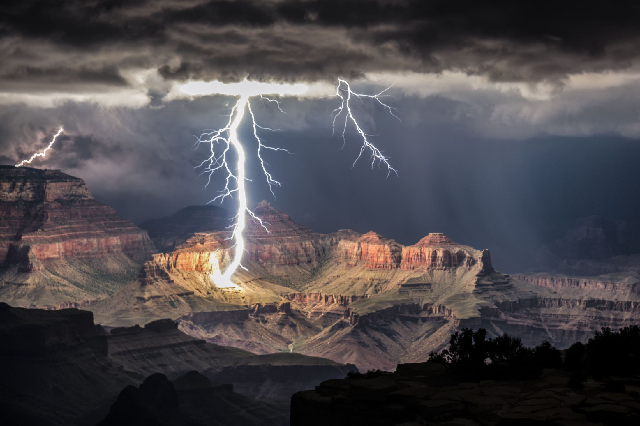 lightning grand canyon - Llo