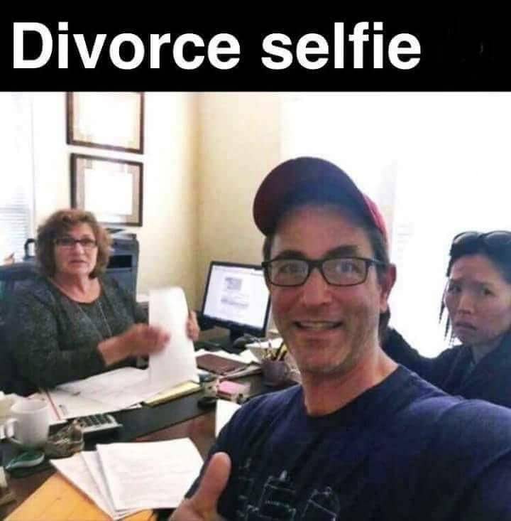 divorce selfie