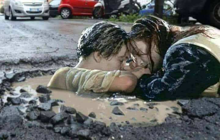 Titanic in a puddle meme
