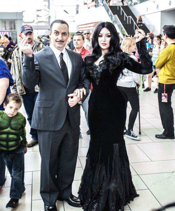 morticia and gomez cosplay