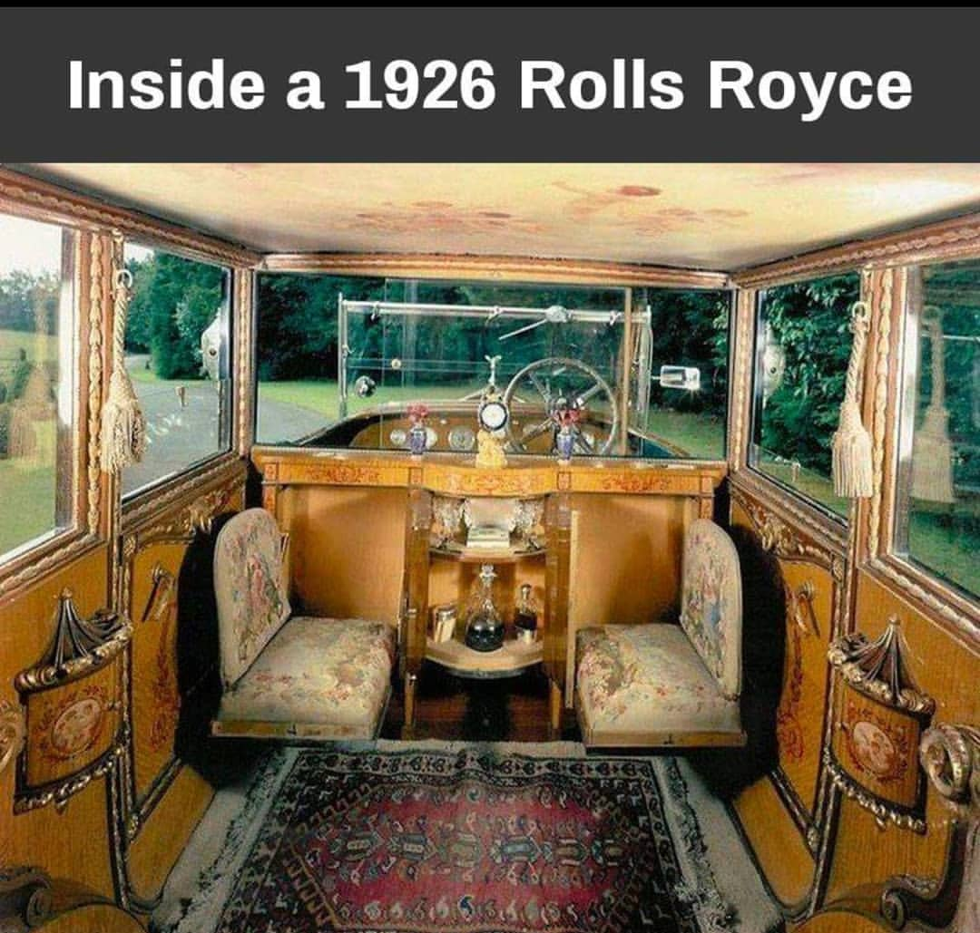 1926 rolls royce interior - Inside a 1926 Rolls Royce Nada